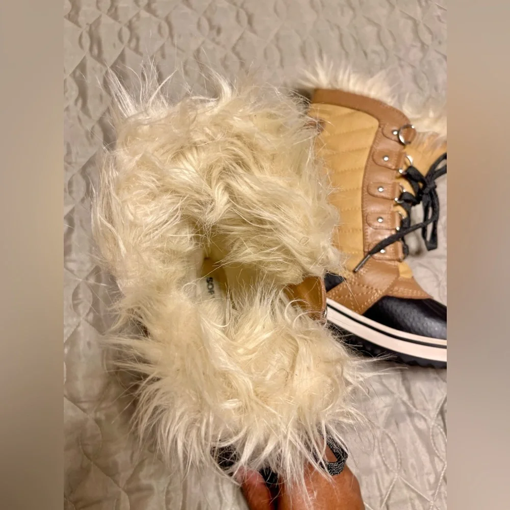 Sorel Kids Tan Brown Black Faux-Fur Lace-Up Winter Boots